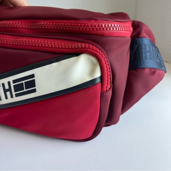 Tommy Hilfiger Sport Cross-body Over The Shoulder 3-in-1 Pack NWT MSRP 79.00 - Picture 4 of 11